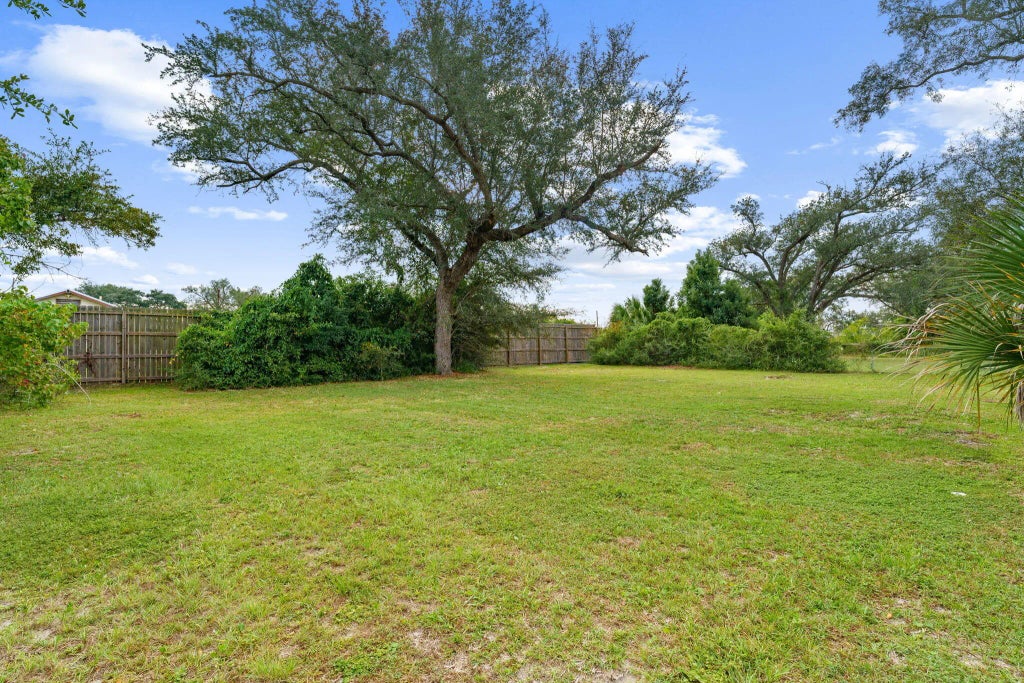 29 of 43 - 213 S Berthe Avenue, Panama City, FL