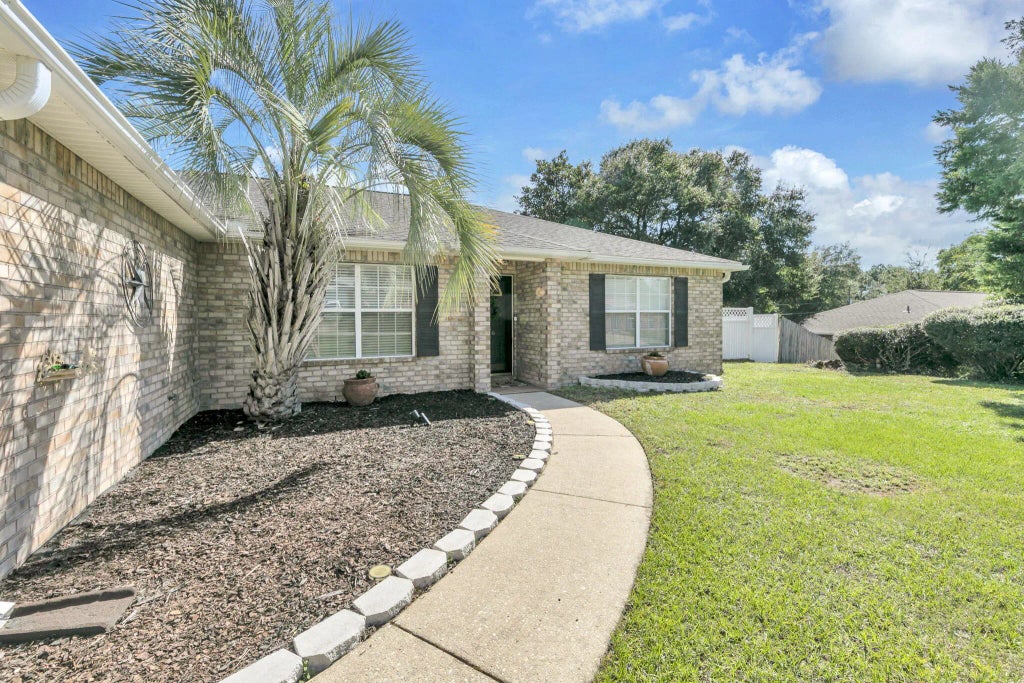 1 of 30 - 406 Hatchee Drive Drive, Crestview, FL