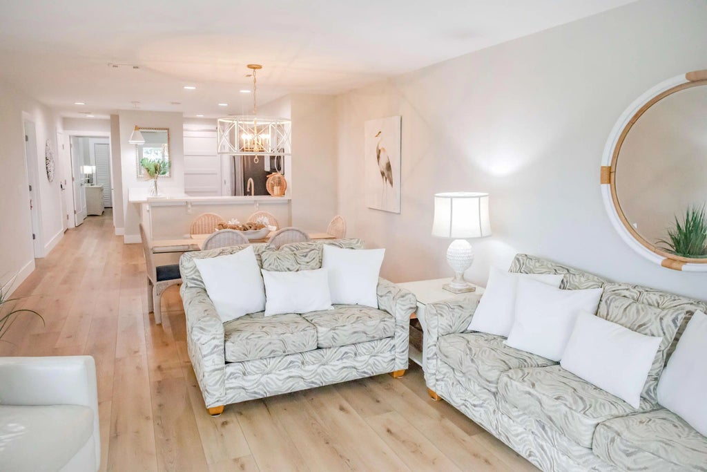 10 of 36 - 822 Harbour Point Drive 822, Miramar Beach, FL