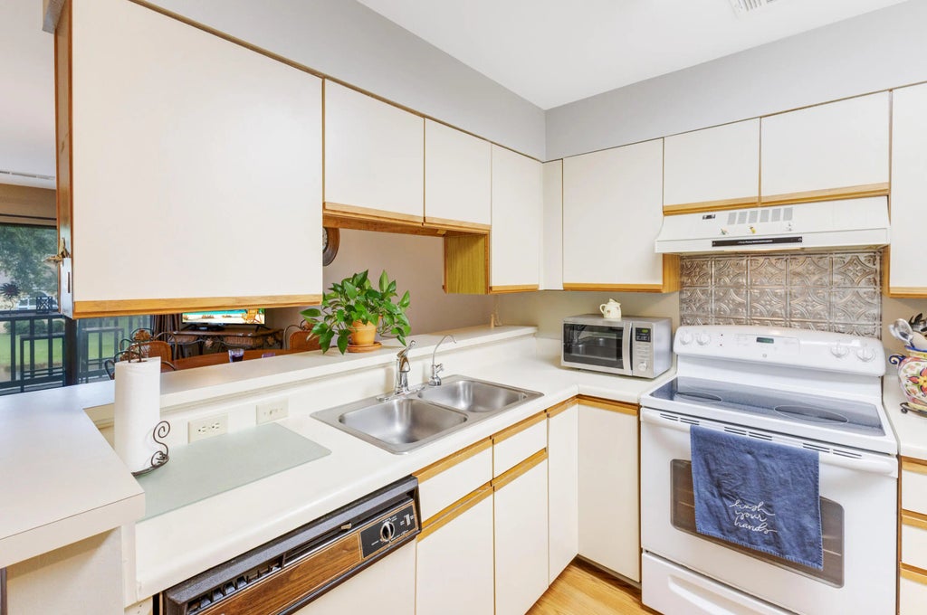 10 of 29 - 310 Westlake Court 310, Niceville, FL