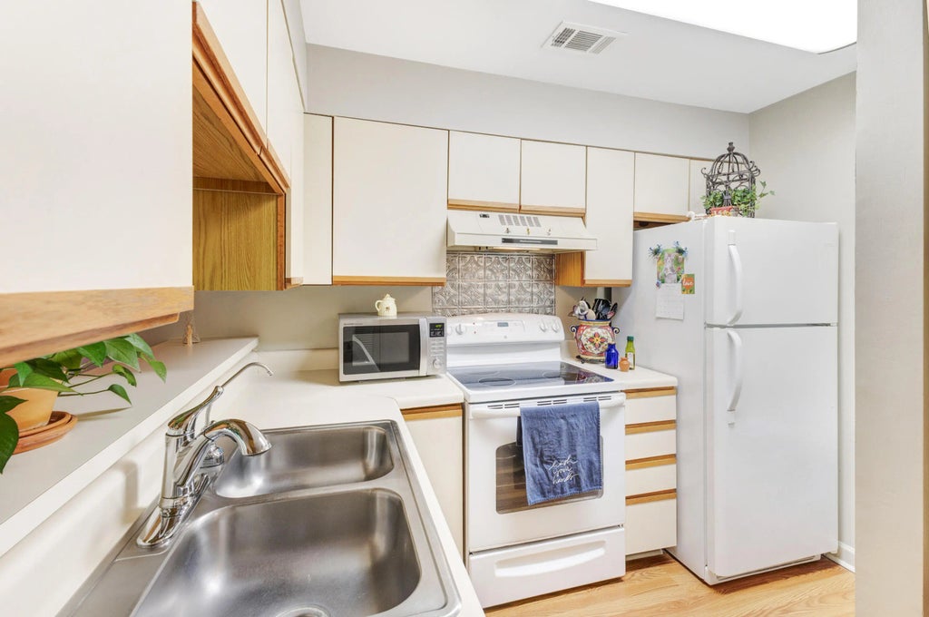 8 of 29 - 310 Westlake Court 310, Niceville, FL