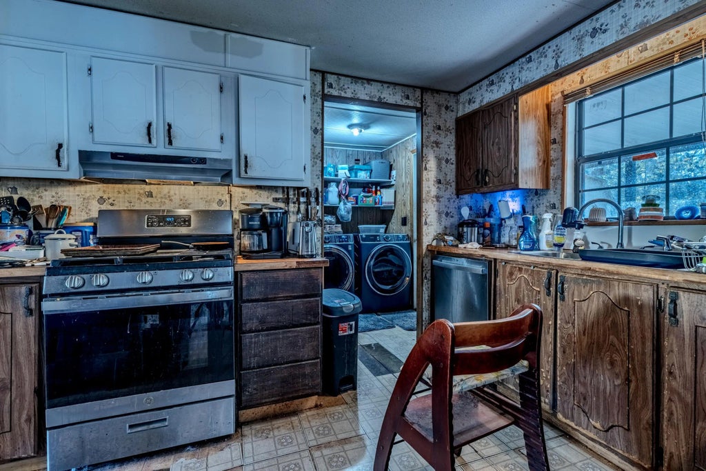 12 of 17 - 2737 Teepee Road, Navarre, FL