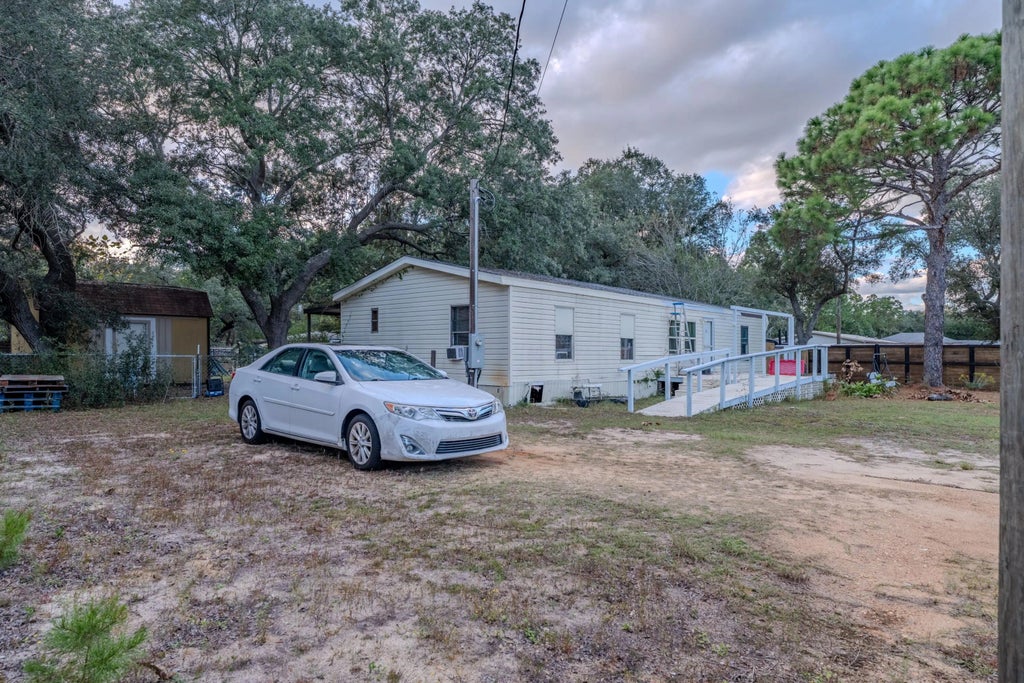 3 of 17 - 2737 Teepee Road, Navarre, FL