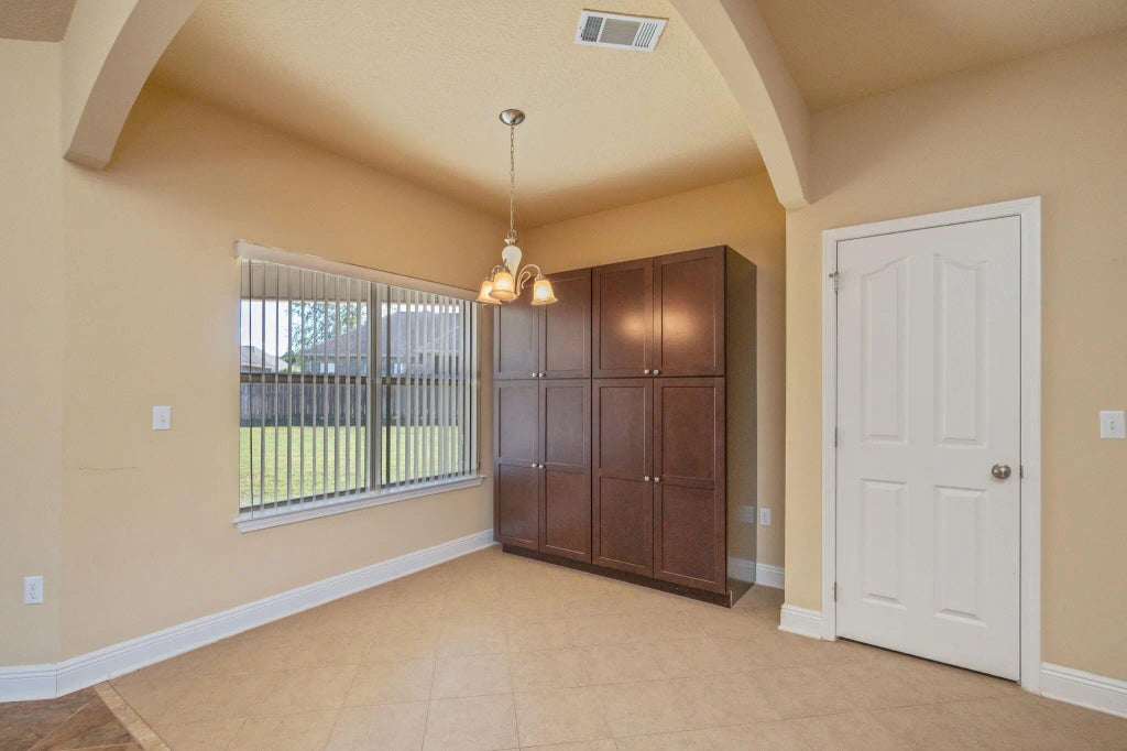 8 of 45 - 260 Paradise Palm Circle, Crestview, FL