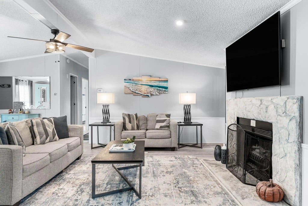 7 of 34 - 688 Malaga Place, Panama City Beach, FL