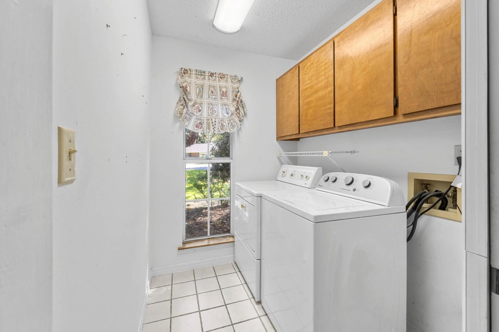 27 of 75 - 305 W Windward Cove, Niceville, FL