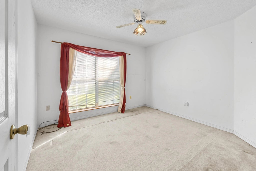 30 of 75 - 305 W Windward Cove, Niceville, FL