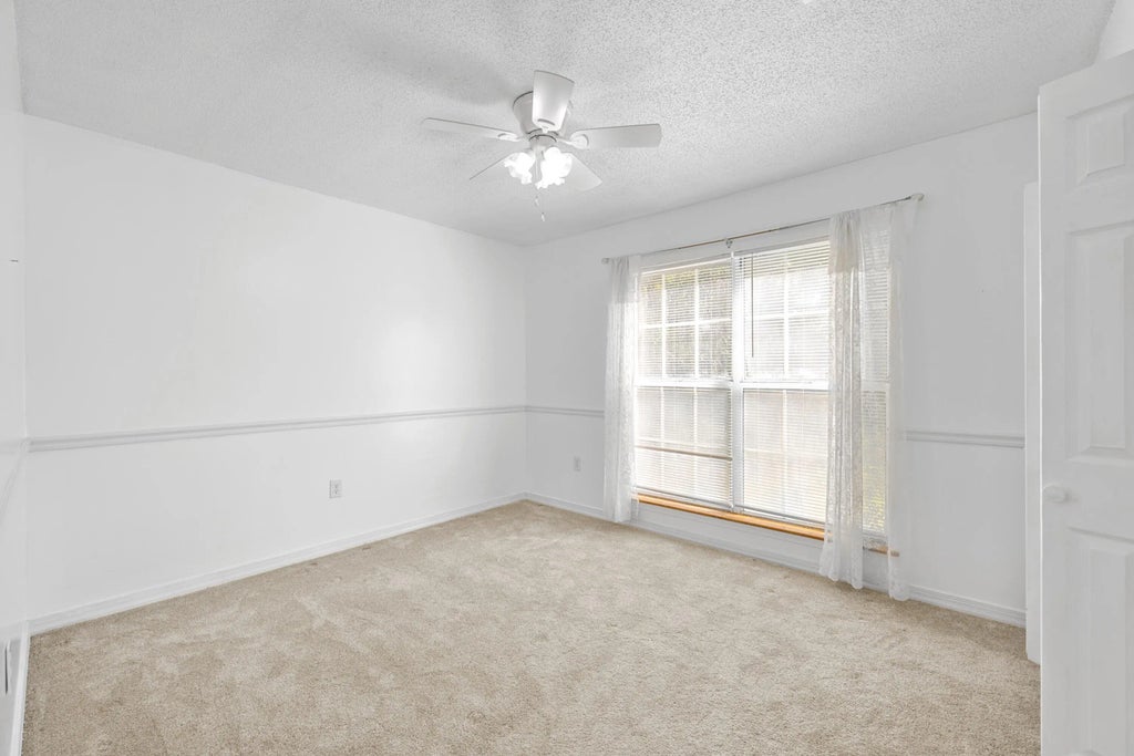 32 of 75 - 305 W Windward Cove, Niceville, FL