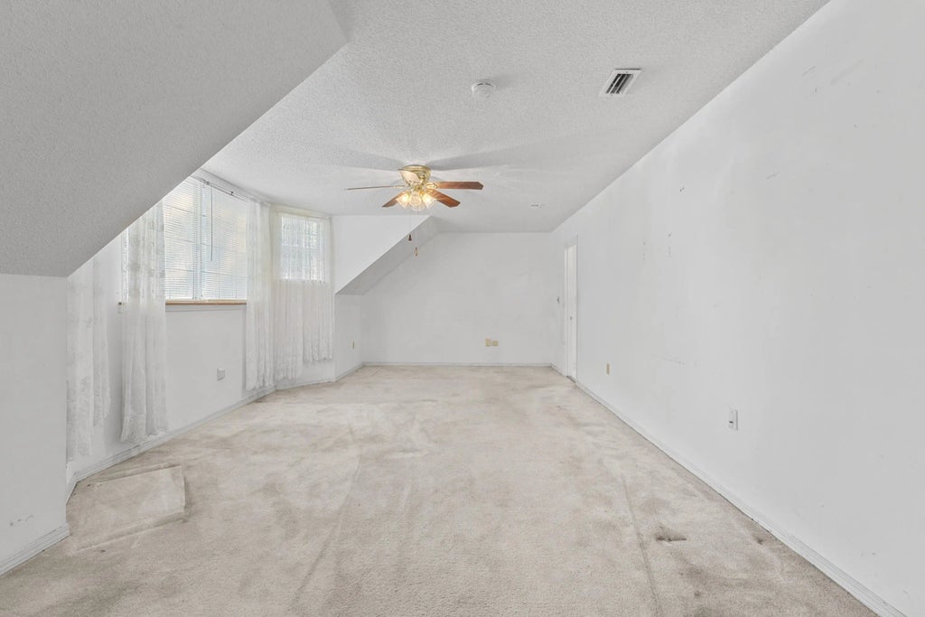 51 of 75 - 305 W Windward Cove, Niceville, FL