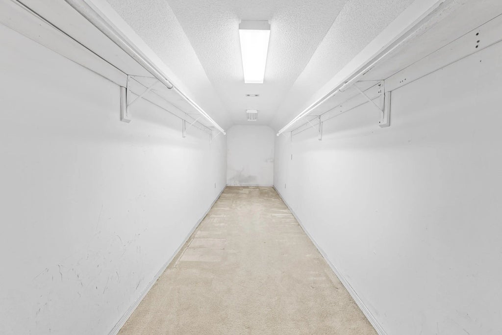 58 of 75 - 305 W Windward Cove, Niceville, FL