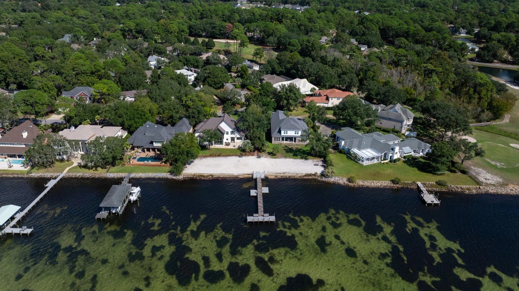 69 of 75 - 305 W Windward Cove, Niceville, FL