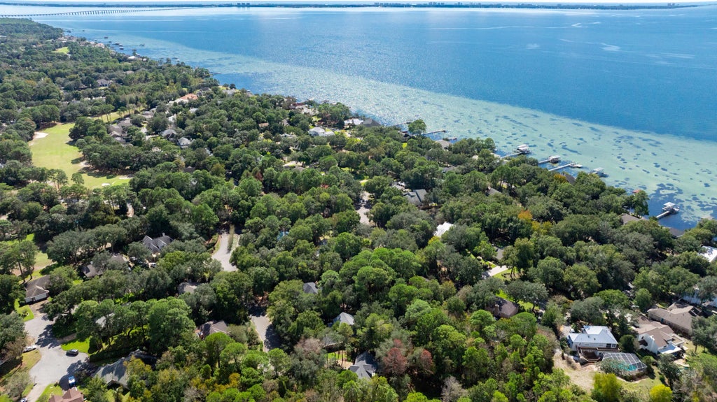 74 of 75 - 305 W Windward Cove, Niceville, FL