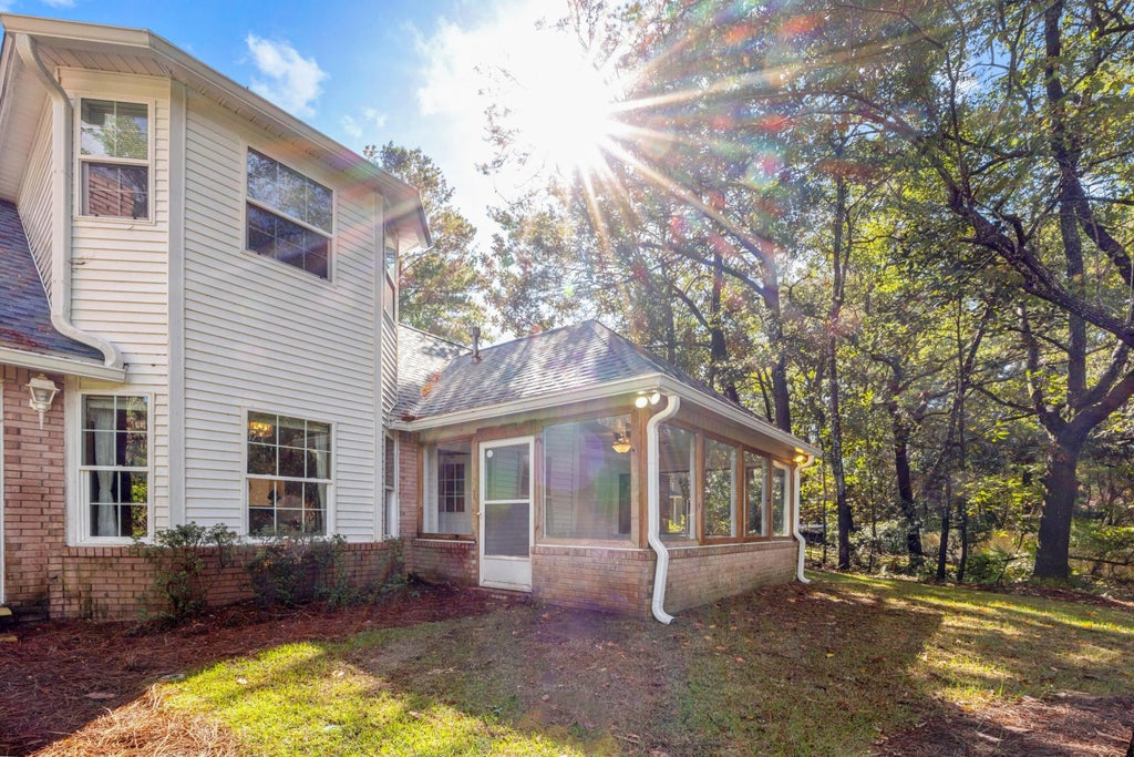 8 of 75 - 305 W Windward Cove, Niceville, FL