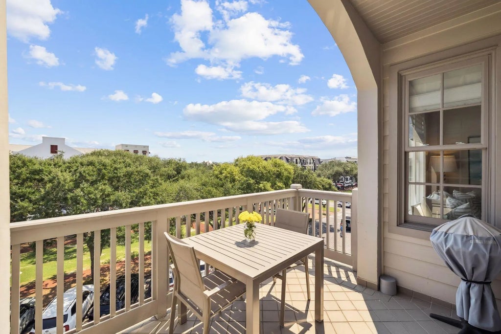 14 of 41 - 104 N Barrett Square # 3b, Inlet Beach, FL