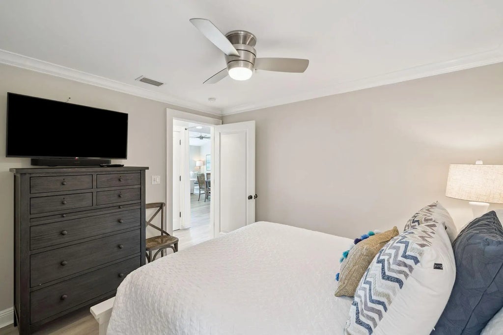 24 of 41 - 104 N Barrett Square # 3b, Inlet Beach, FL