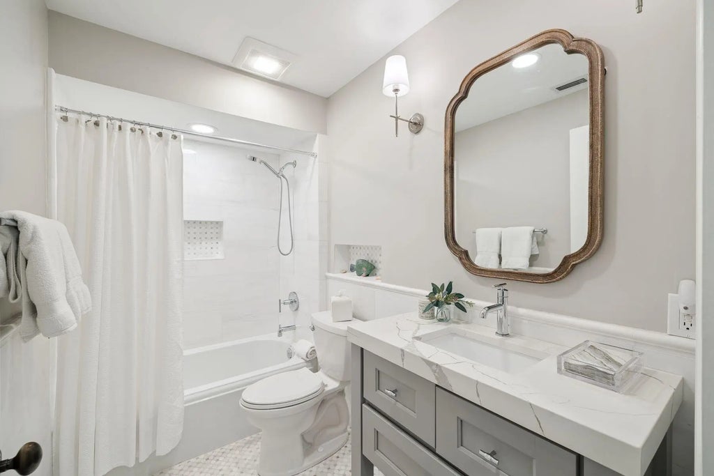 25 of 41 - 104 N Barrett Square # 3b, Inlet Beach, FL