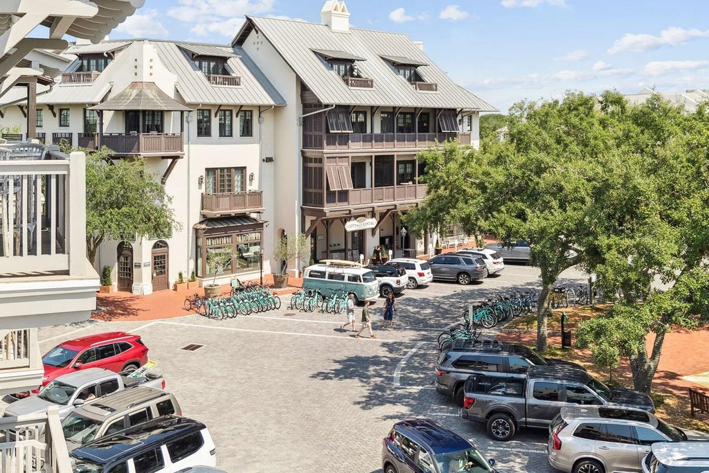 34 of 41 - 104 N Barrett Square # 3b, Inlet Beach, FL