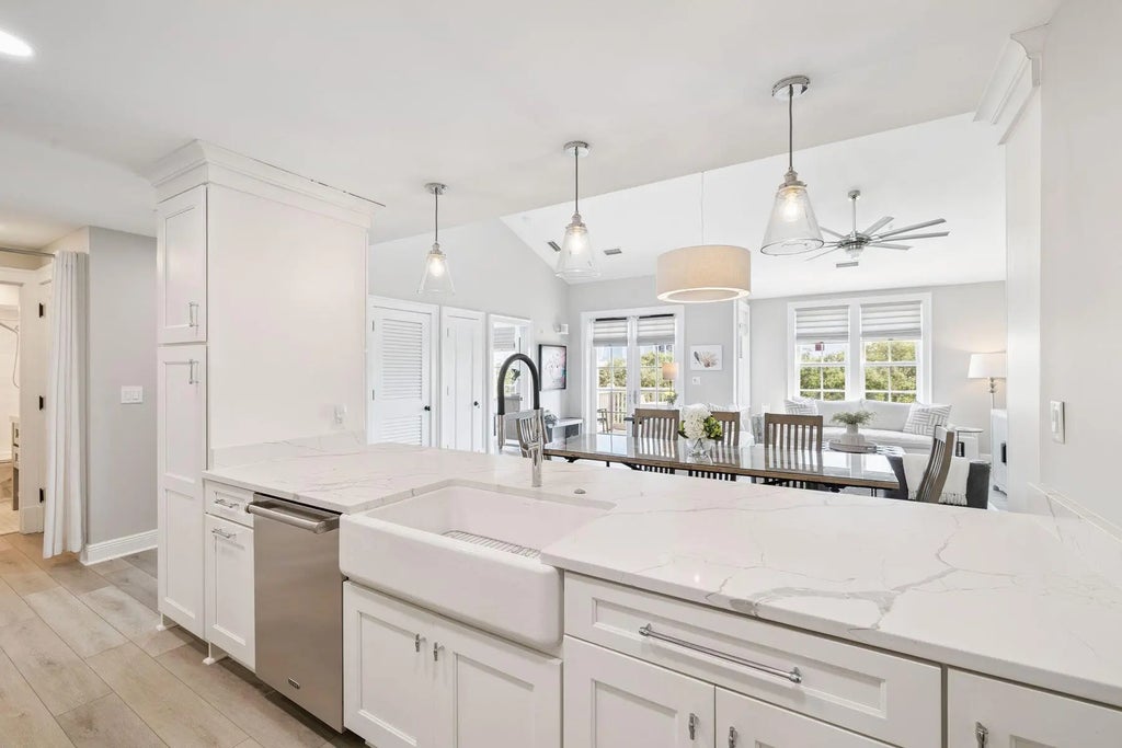 7 of 41 - 104 N Barrett Square # 3b, Inlet Beach, FL