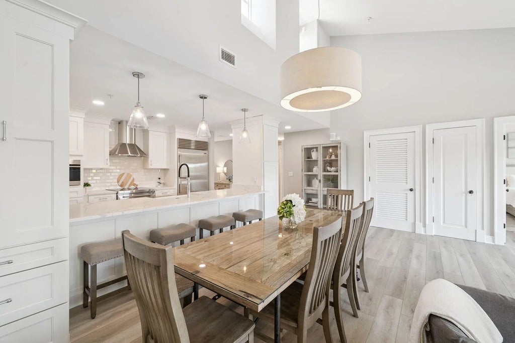 9 of 41 - 104 N Barrett Square # 3b, Inlet Beach, FL