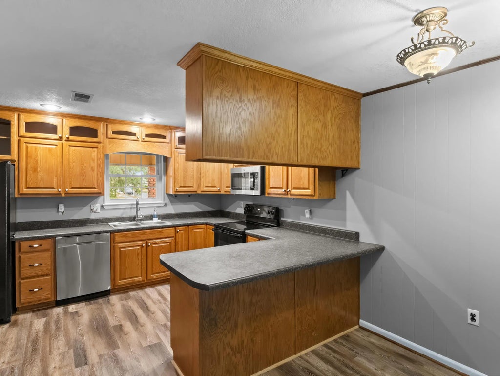 14 of 39 - 15 W Casa Loma Drive, Mary Esther, FL