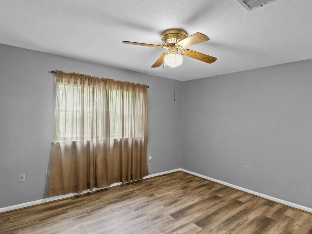 22 of 39 - 15 W Casa Loma Drive, Mary Esther, FL