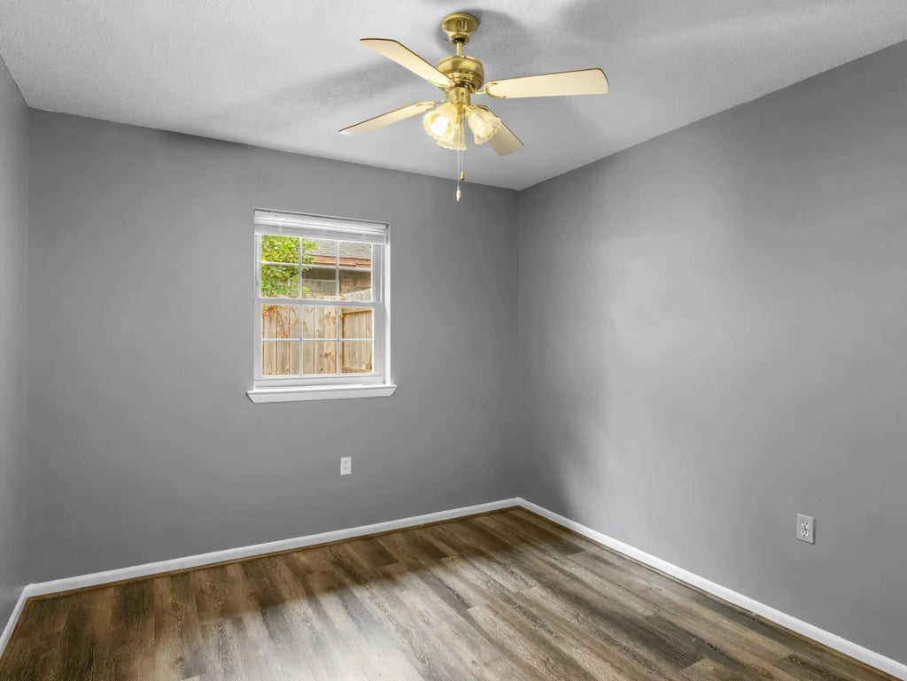 27 of 39 - 15 W Casa Loma Drive, Mary Esther, FL