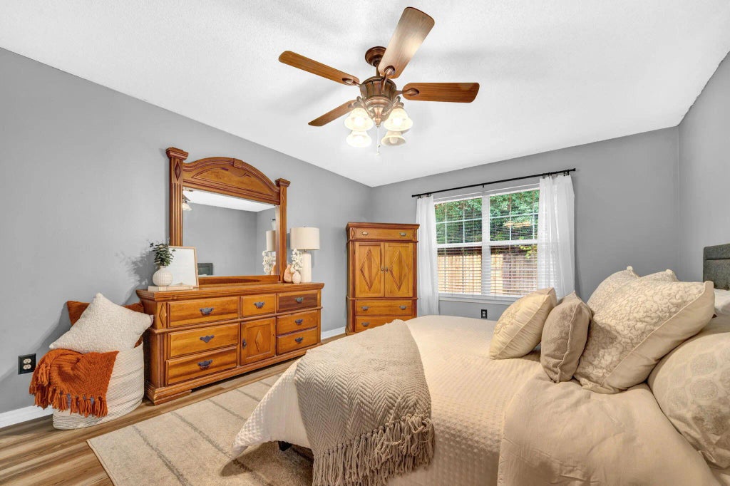 19 of 31 - 1778 Ivalea Circle, Navarre, FL