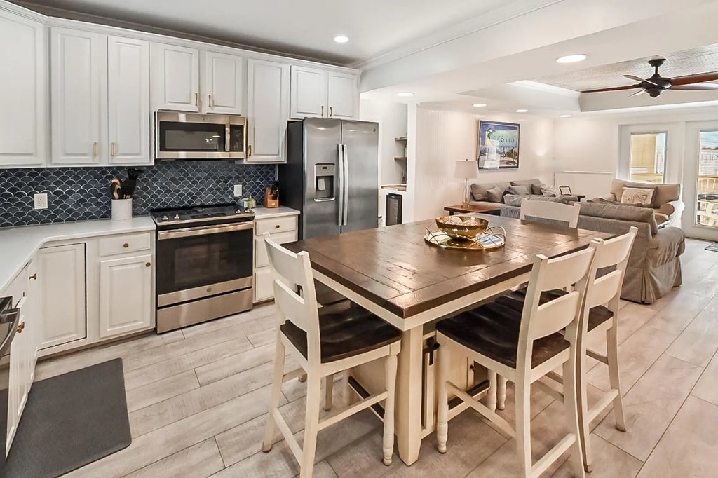 4 of 30 - 775 Gulf Shore Drive 1152, Destin, FL