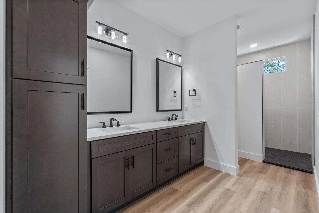 31 of 52 - 8390 Verano Street, Navarre, FL