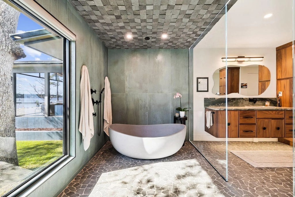 26 of 45 - 1435 Bayshore Drive, Niceville, FL