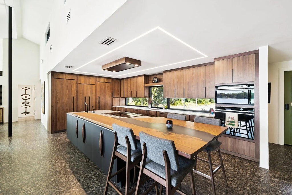 8 of 45 - 1435 Bayshore Drive, Niceville, FL