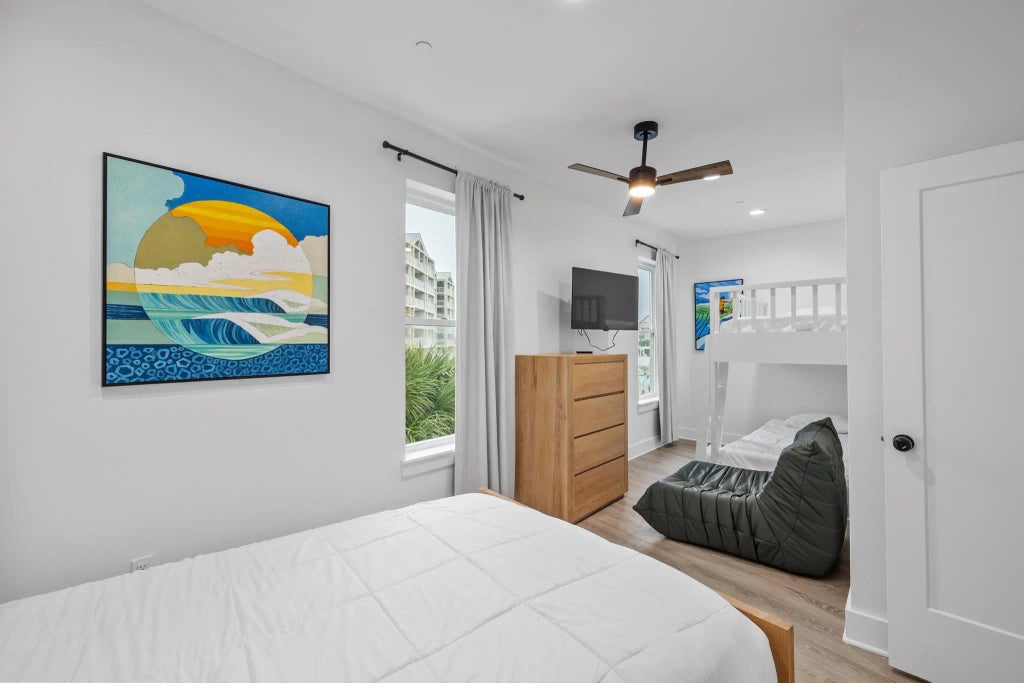 27 of 61 - 34 Gulf Breeze Court, Destin, FL