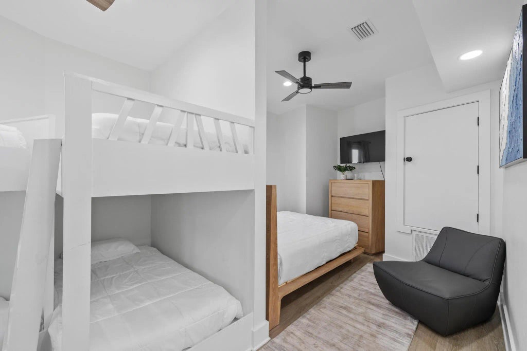 43 of 61 - 34 Gulf Breeze Court, Destin, FL