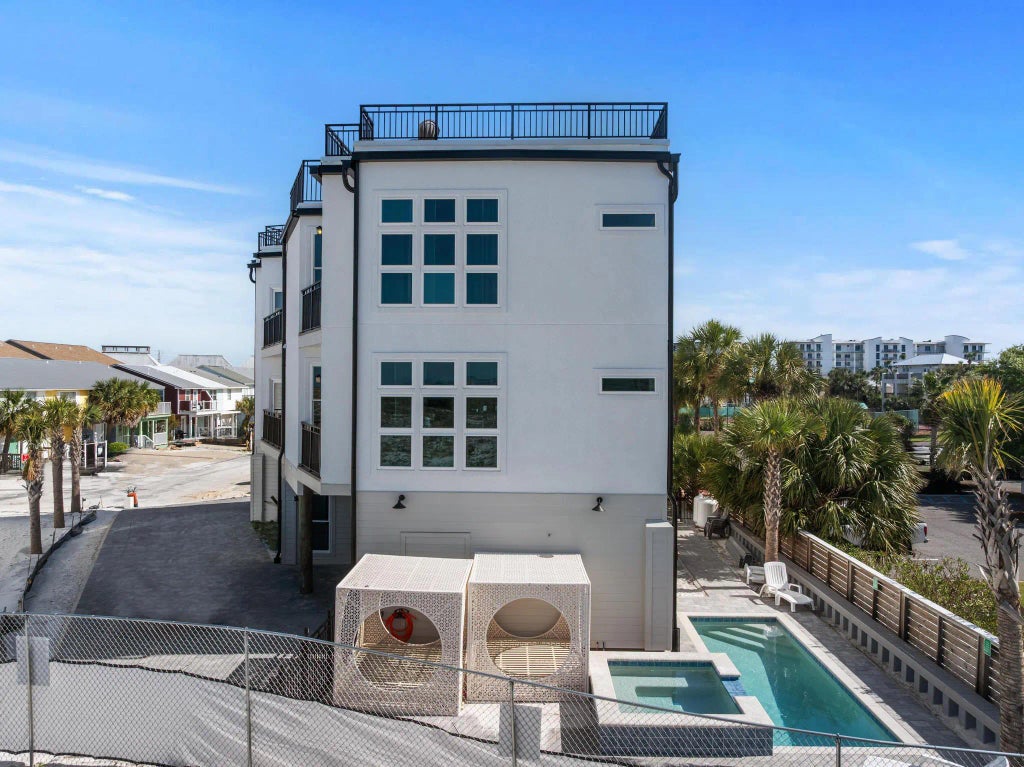 6 of 61 - 34 Gulf Breeze Court, Destin, FL