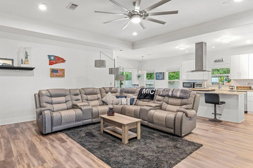 47 of 49 - 736 Commanche Street, Fort Walton Beach, FL