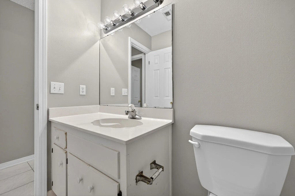 32 of 57 - 3 Neptune Drive, Mary Esther, FL