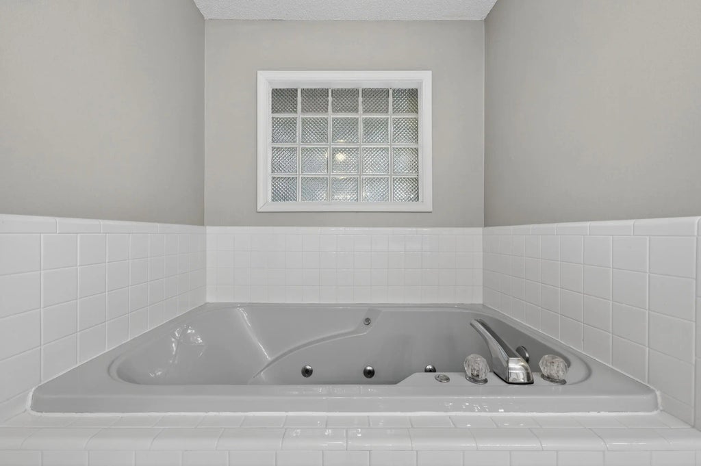 43 of 57 - 3 Neptune Drive, Mary Esther, FL