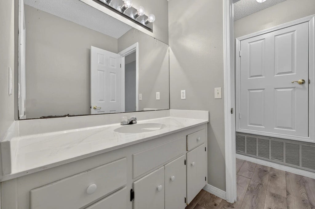 51 of 57 - 3 Neptune Drive, Mary Esther, FL