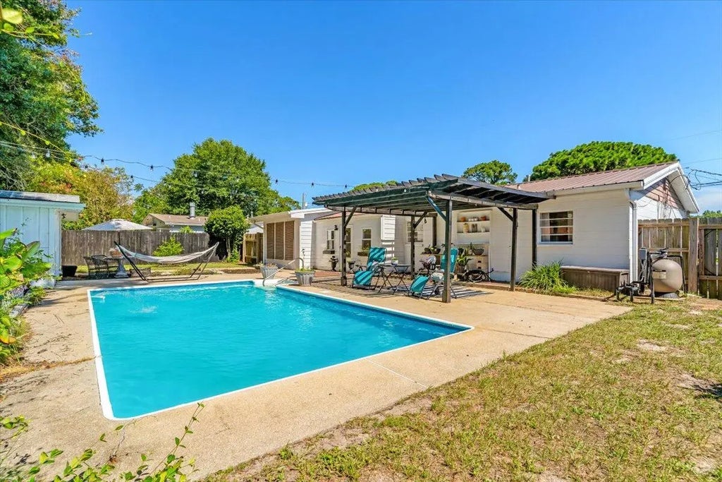 46 of 61 - 331 Nw Linda Lane, Fort Walton Beach, FL