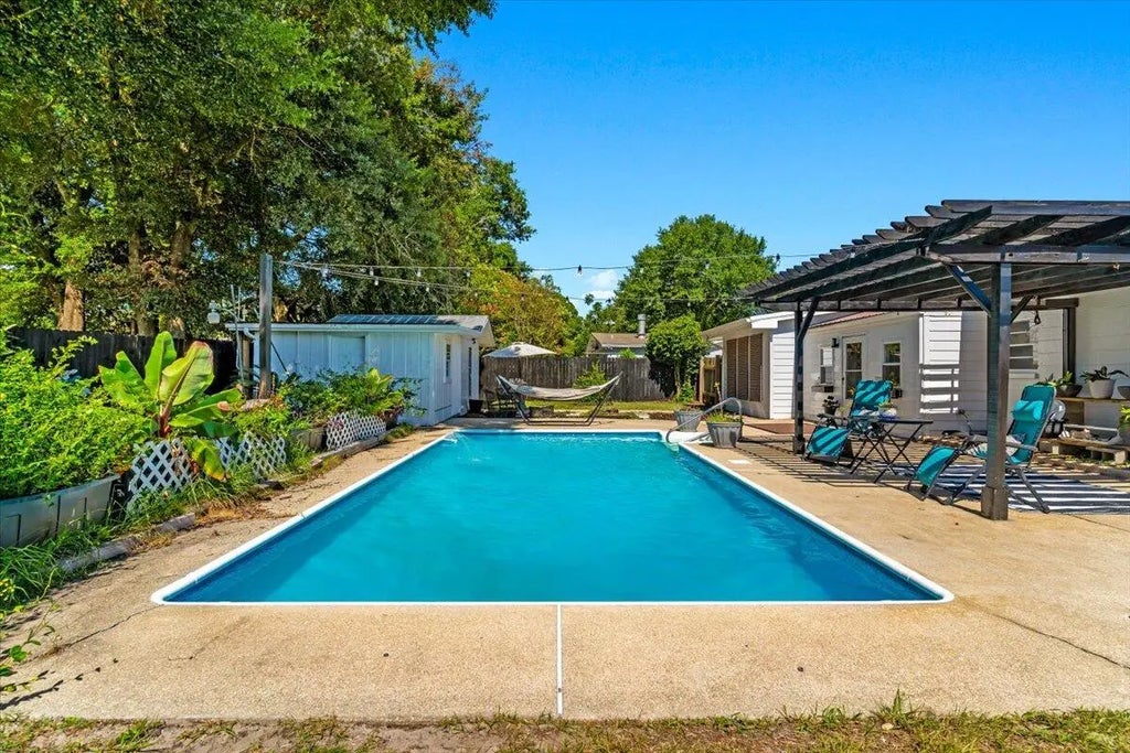 47 of 61 - 331 Nw Linda Lane, Fort Walton Beach, FL