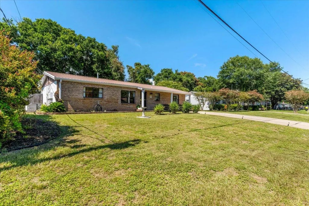 60 of 61 - 331 Nw Linda Lane, Fort Walton Beach, FL