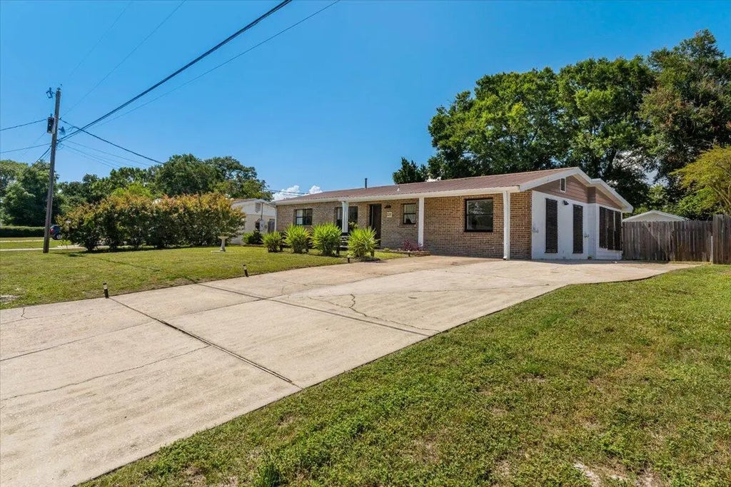 61 of 61 - 331 Nw Linda Lane, Fort Walton Beach, FL