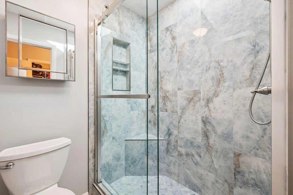 11 of 20 - 370 Dawn Lane, Mary Esther, FL