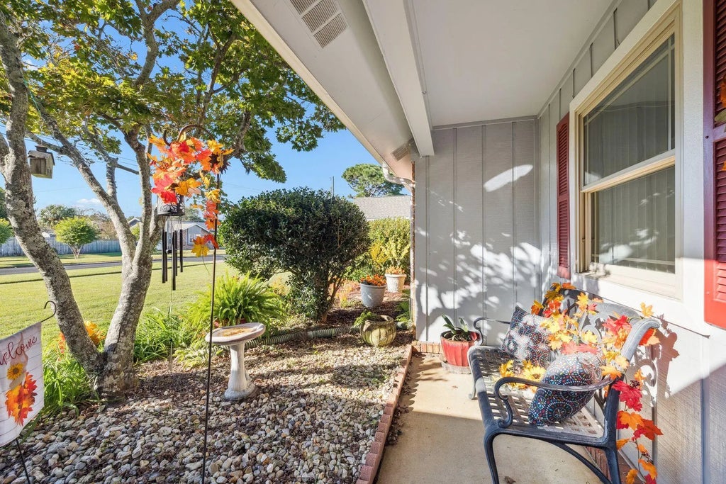 14 of 20 - 370 Dawn Lane, Mary Esther, FL