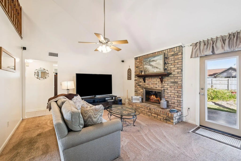 2 of 20 - 370 Dawn Lane, Mary Esther, FL