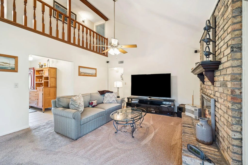 3 of 20 - 370 Dawn Lane, Mary Esther, FL