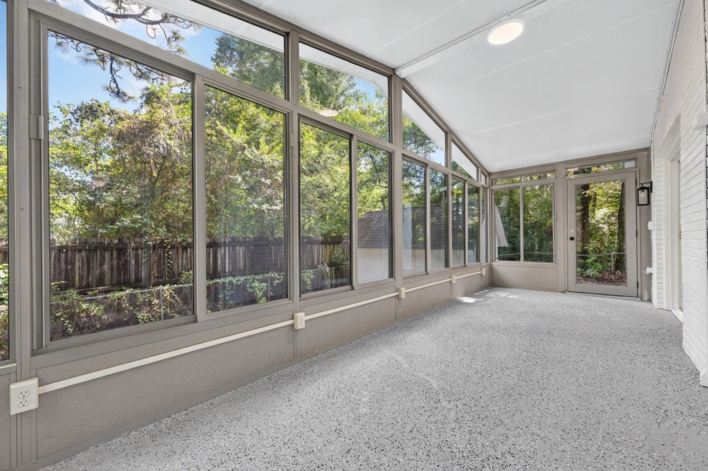 21 of 65 - 220 Edge Avenue, Valparaiso, FL