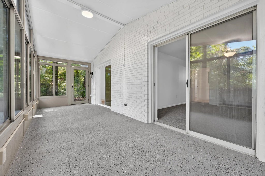 22 of 65 - 220 Edge Avenue, Valparaiso, FL