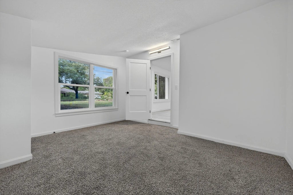 32 of 65 - 220 Edge Avenue, Valparaiso, FL