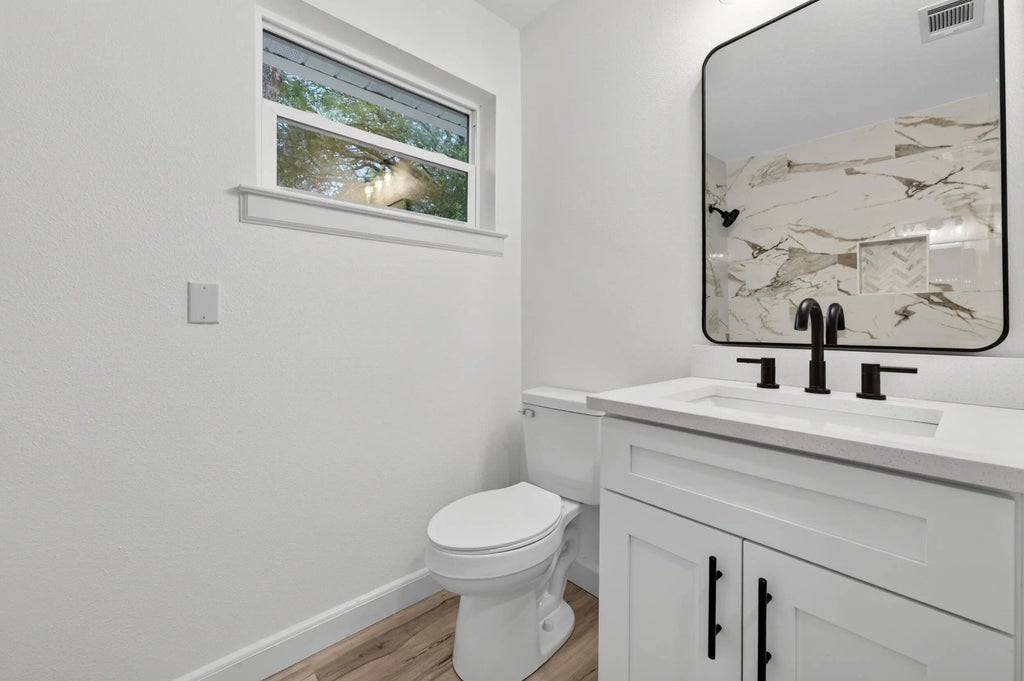 40 of 65 - 220 Edge Avenue, Valparaiso, FL